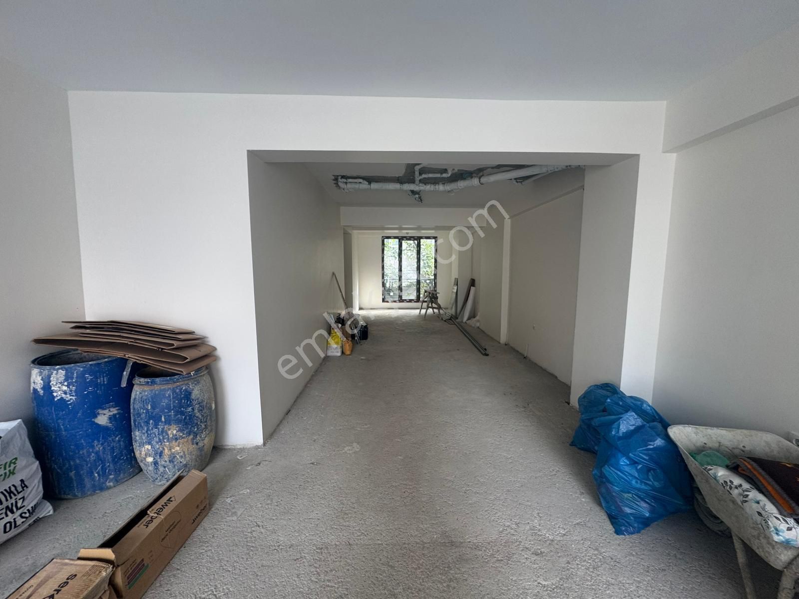 Pegaas'tan Hastane Karşısı'nda 120 M2 Sıfır Kiralık Dükkan - Görsel 3