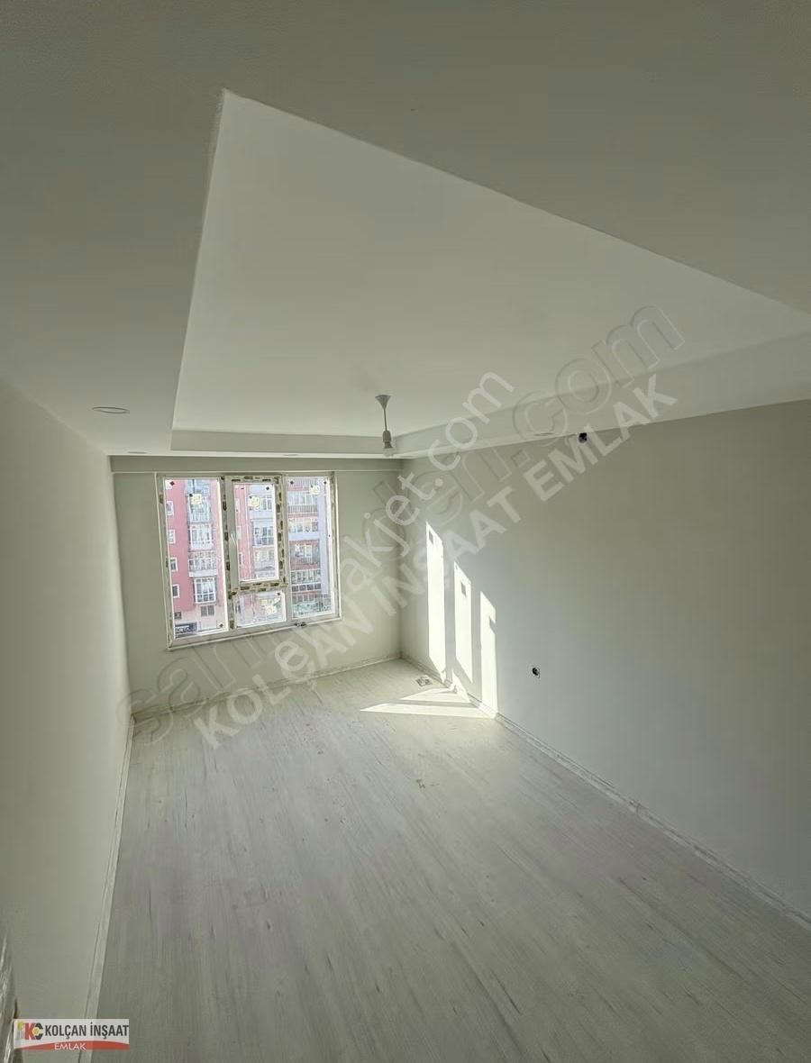 Meydan Mahallesi Carrefoursa Market Karşısı 2+1 Satılık Daire