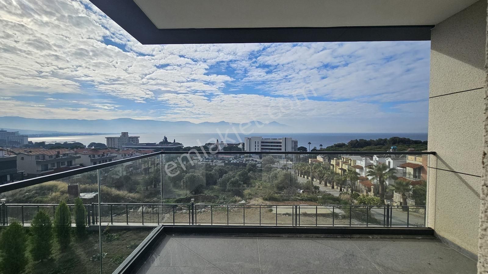 Kuşadası Merkezde Satılık 4+1 - Görsel 19