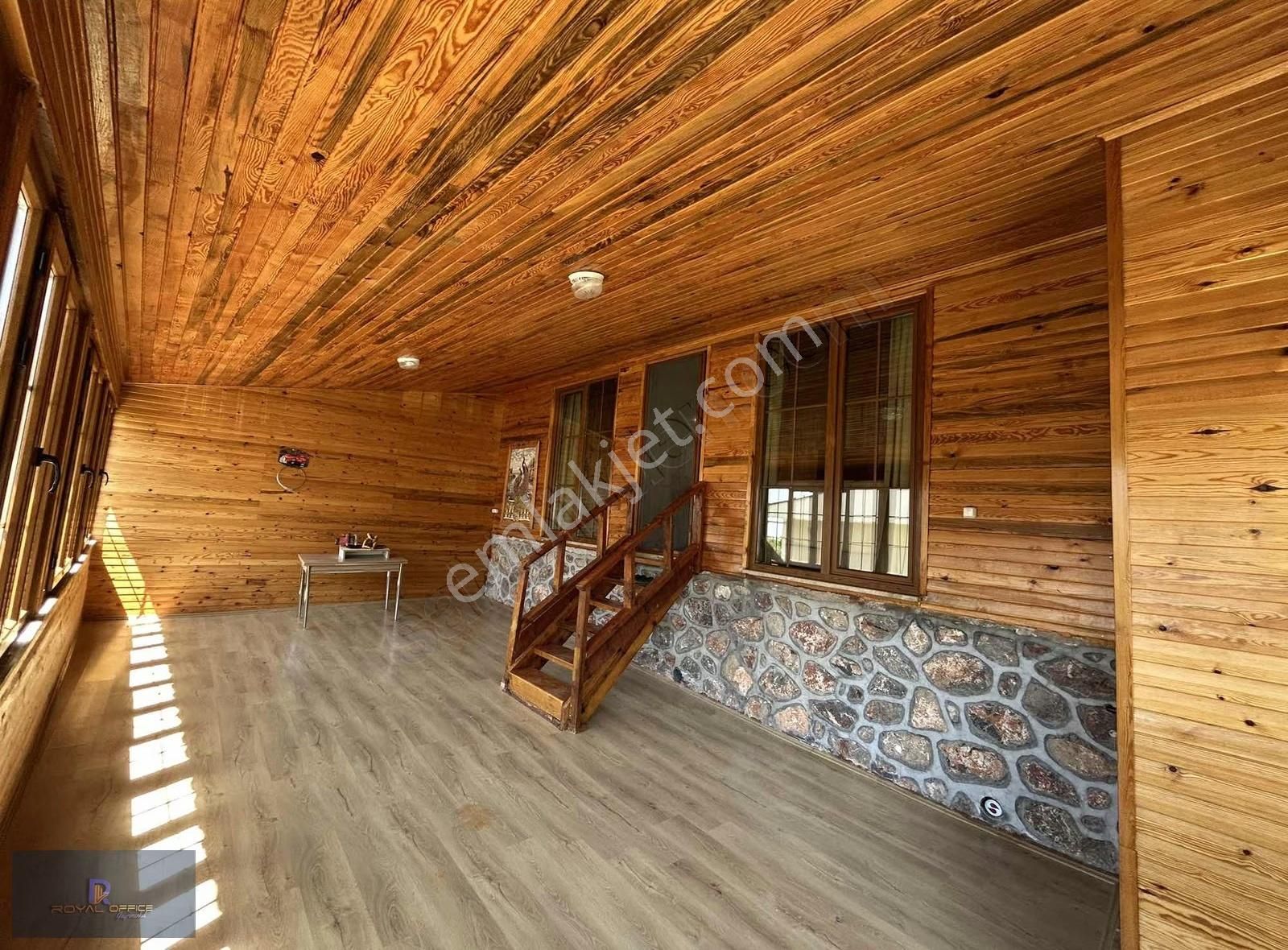 Royal Office | Kestel Alaçamda Satılık Ahşap Villa
