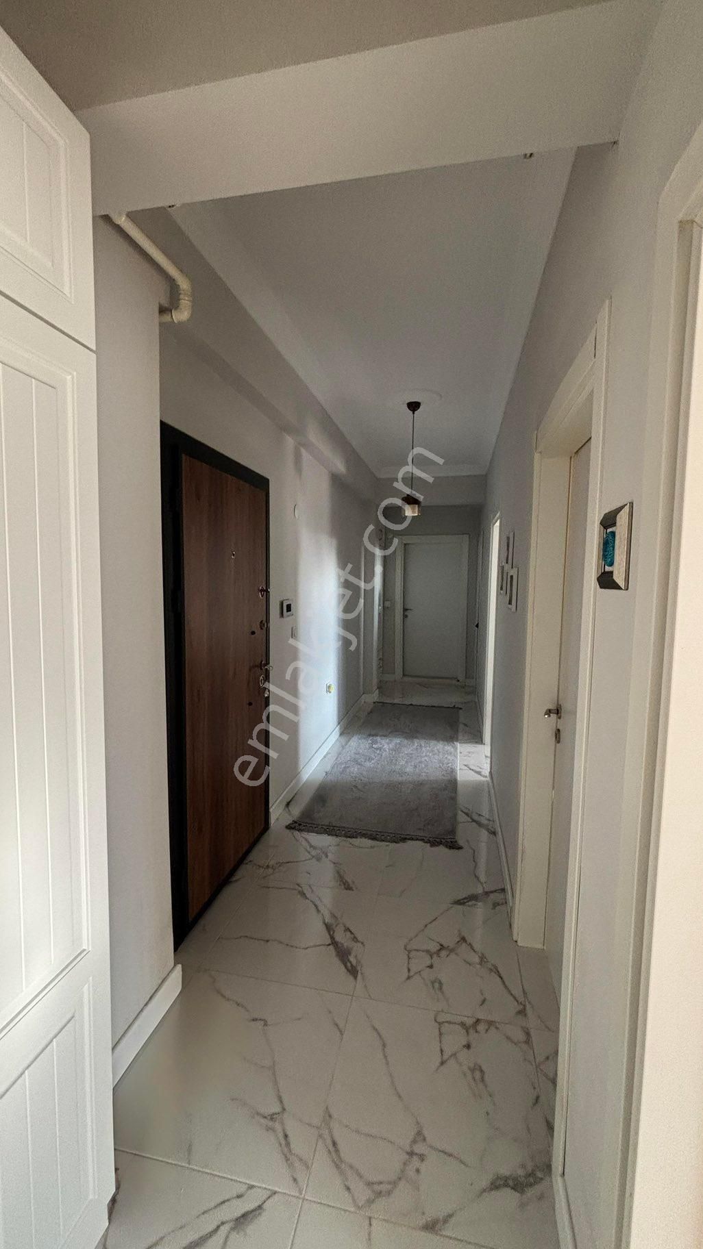 Yalova Çiftlikköy Sultaniye Mahallesinde Satılık 2+1 Daire - Görsel 4