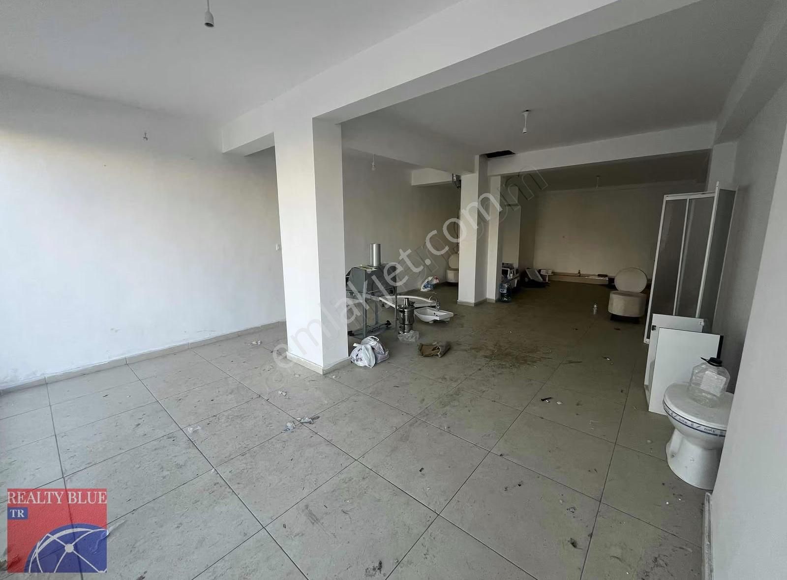 Pendik Ahmetyesevi'de Cadde Üzeri Sıfır Kiralık Dükkan - Görsel 8