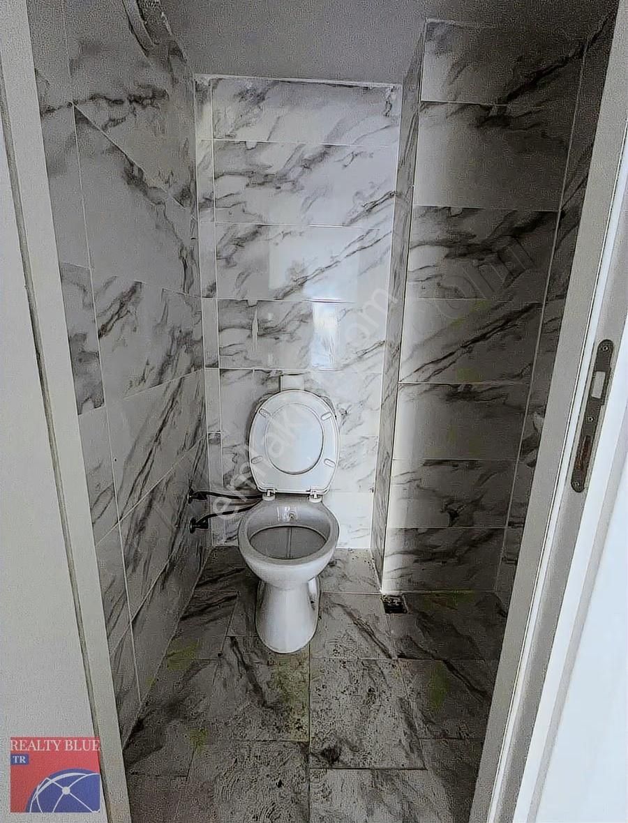 Pendik Ahmetyesevi'de Cadde Üzeri Sıfır Kiralık Dükkan - Görsel 5