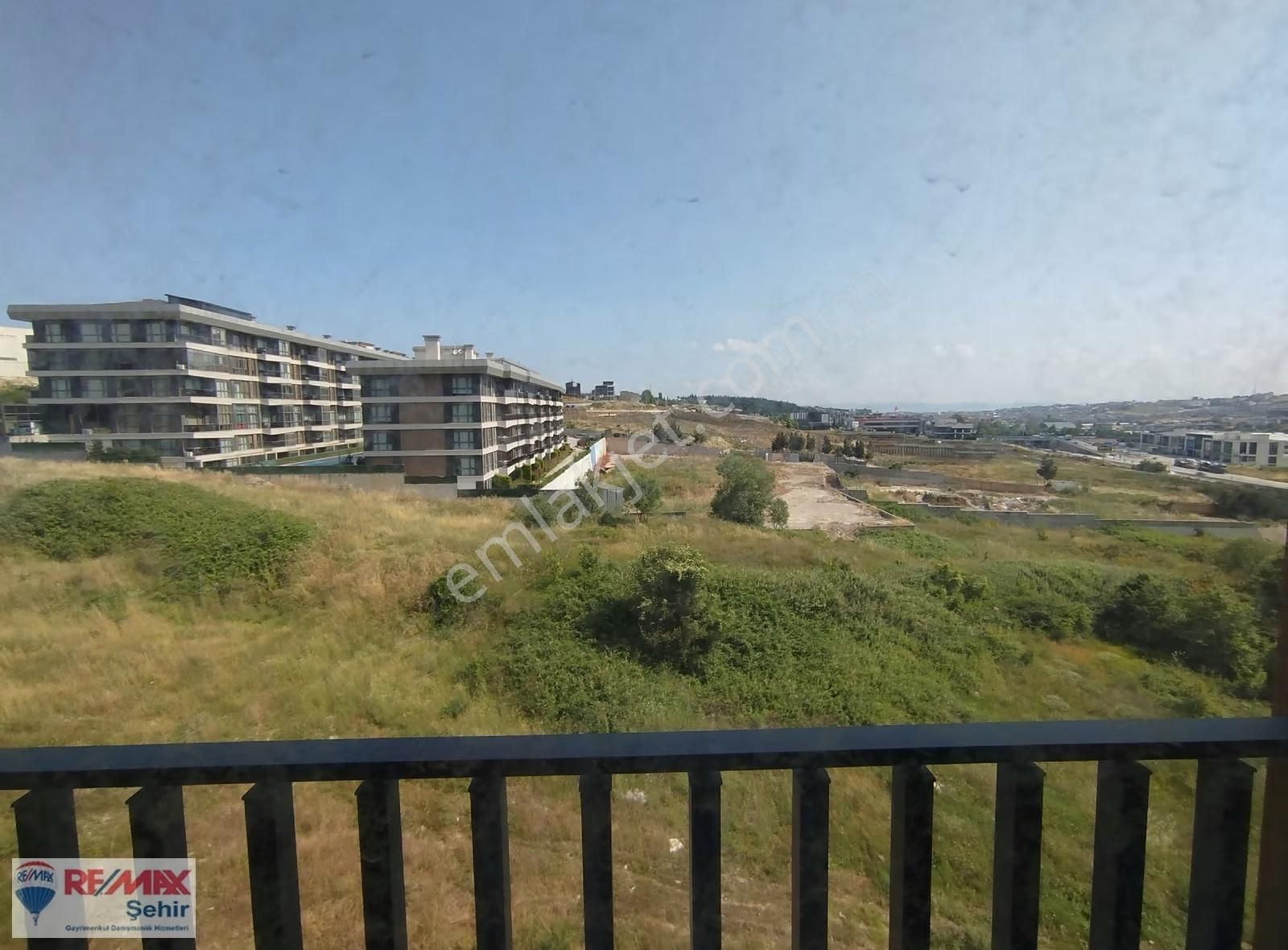 Remax Şehir'den Semt 77 Begonya Sitesinde 1+0 Daire - Görsel 6