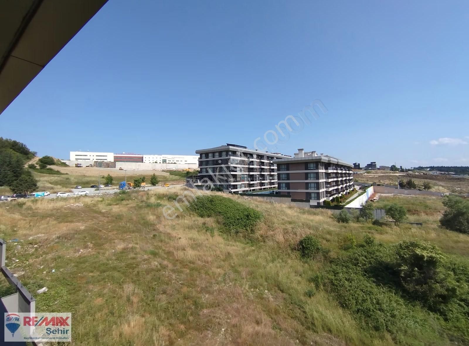 Remax Şehir'den Semt 77 Begonya Sitesinde 1+0 Daire - Görsel 9