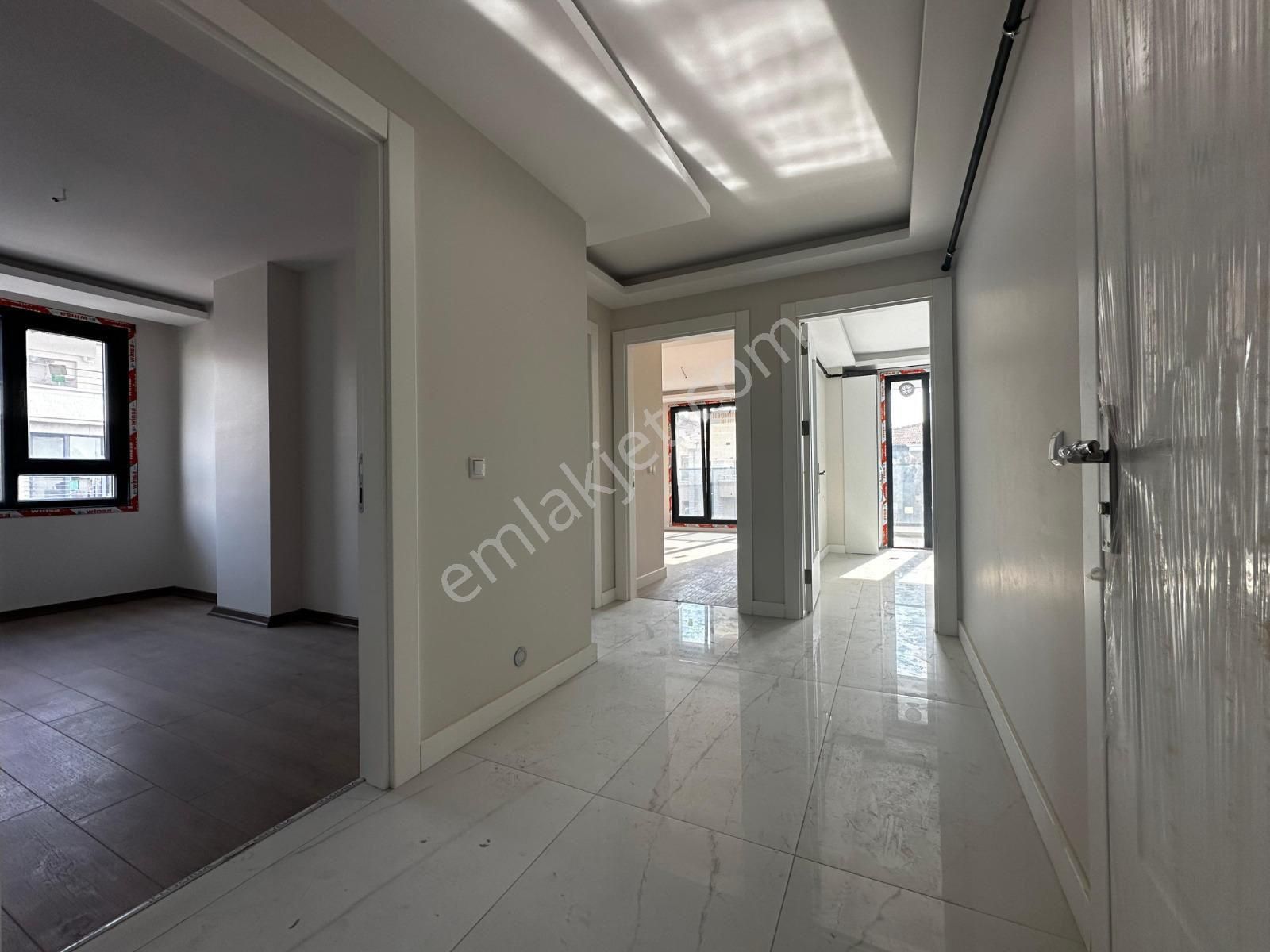 Aydınlıkevler Ana Cadde Üzeri Satılık 3+1 - Görsel 16