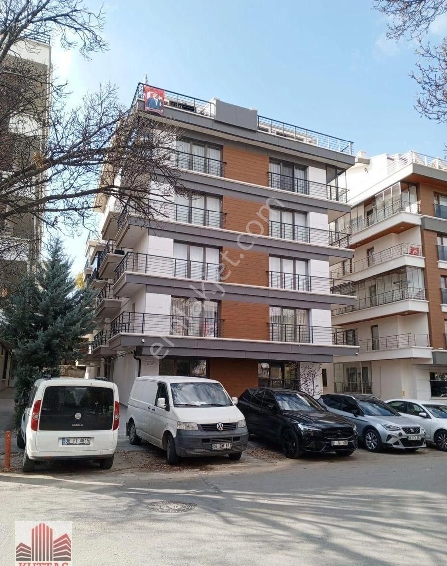 Kuttaş'tan Turgutreis Caddesi Üzeri Yen Bina 1+1 Kiralık Daire - Görsel 5