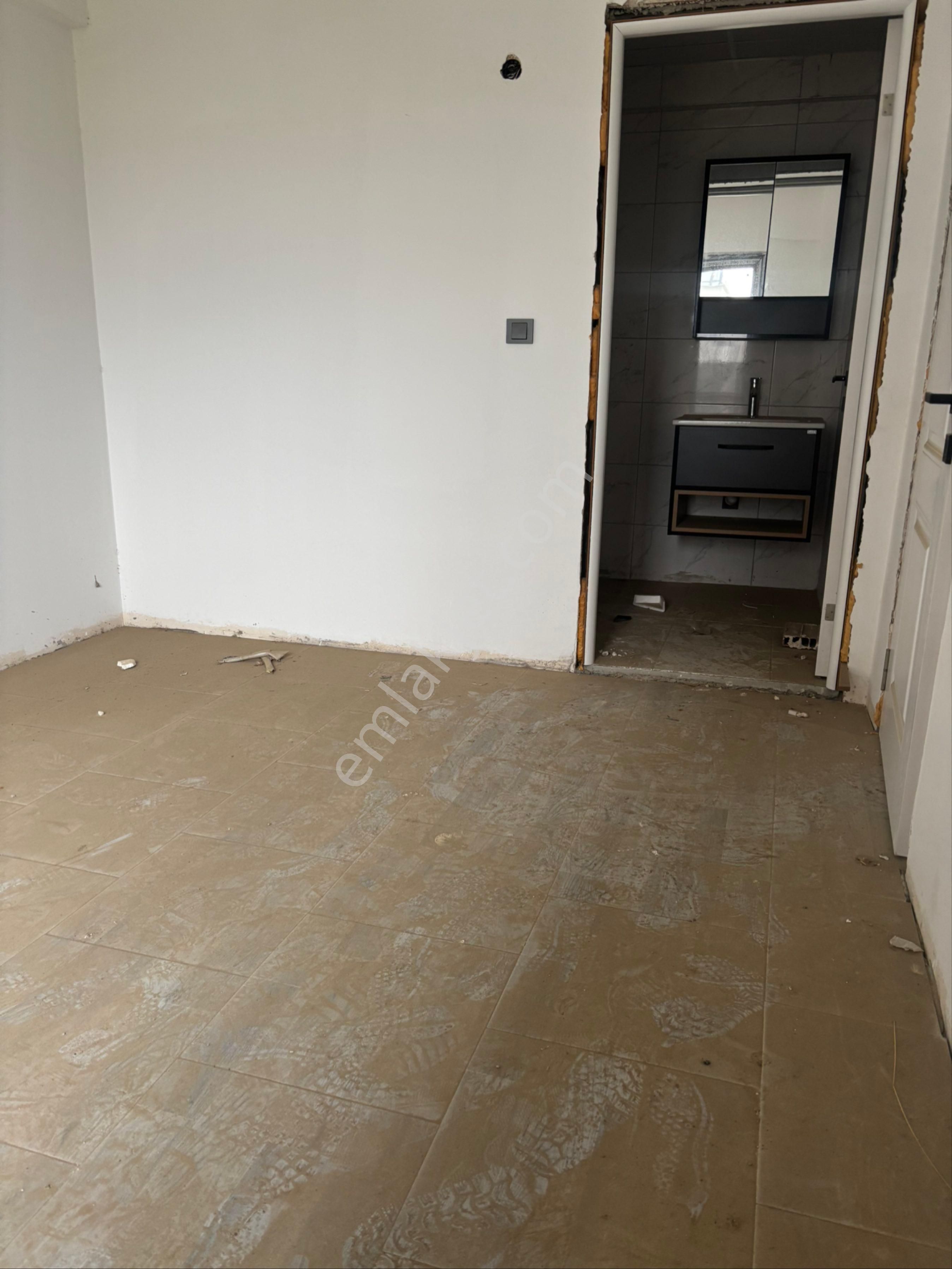 2+1 Havuzlu Sitede Satılık Daire - Görsel 4