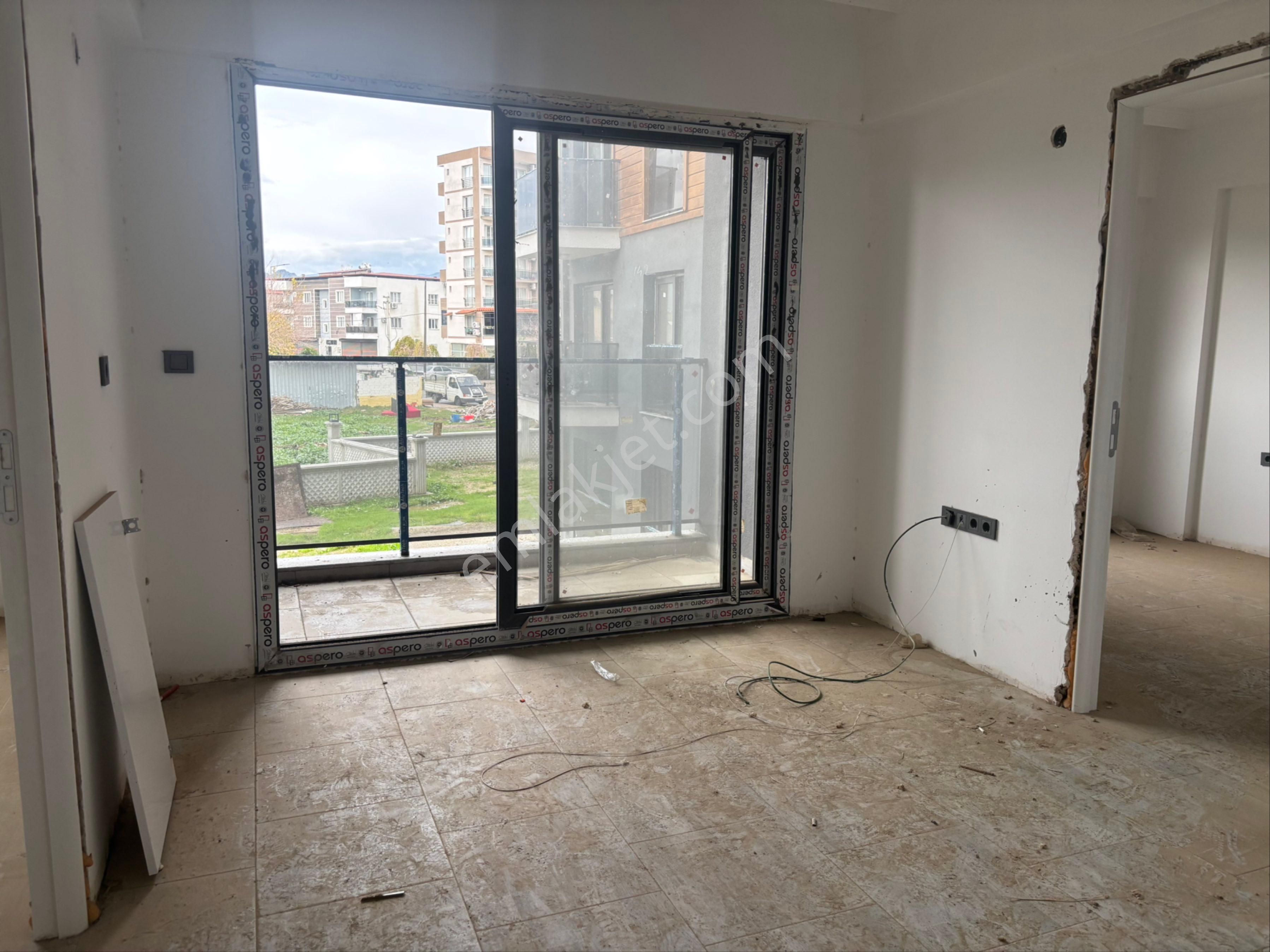 2+1 Havuzlu Sitede Satılık Daire - Görsel 2