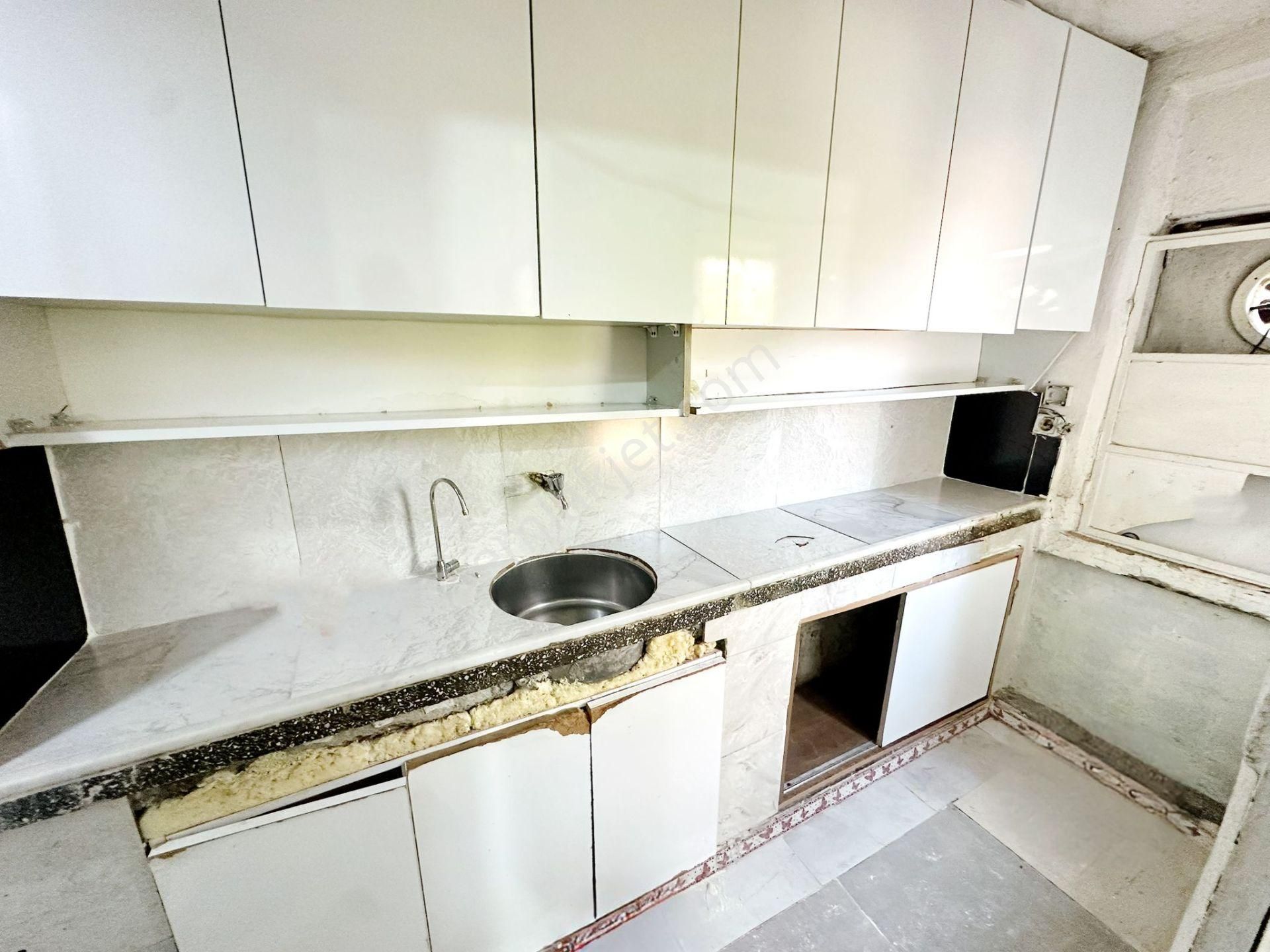 Basmane Kubilay Mh.'de Yatırımlık 128,5m2 Arsa İçinde 2 Katlı Ev - Görsel 8