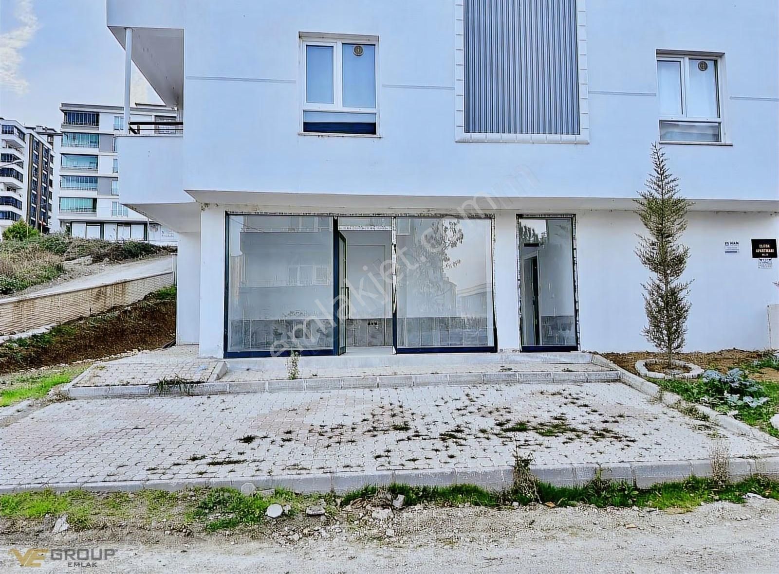 1+1 Fiyatına Aydınlık Caddesine 2.bina Altı Köşe Parsel Dükkan - Görsel 6