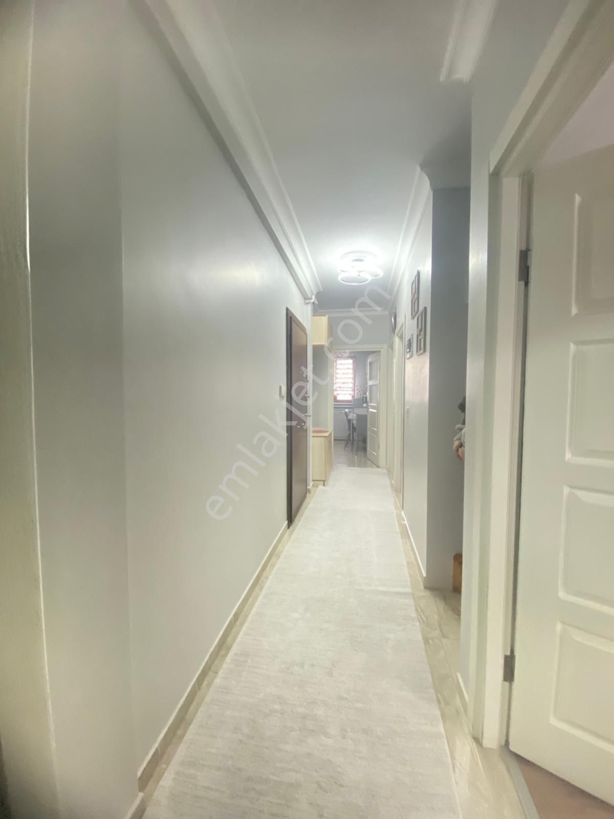 Abdurrahmangazi Mahallesinde 5+1,160m2 Çatı Dubleks - Görsel 2