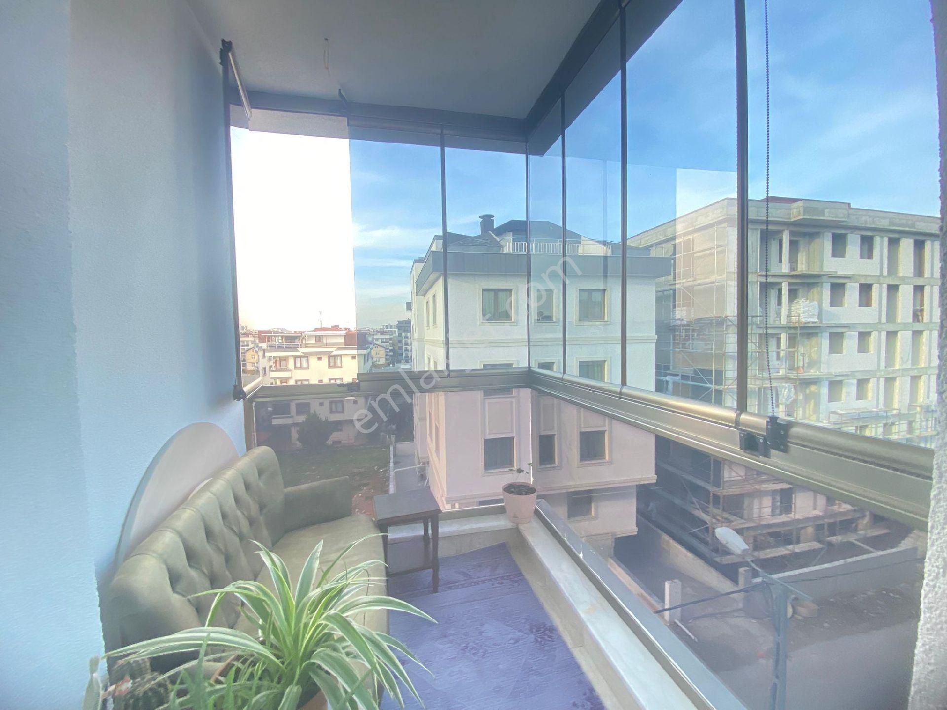 Abdurrahmangazi Mahallesinde 5+1,160m2 Çatı Dubleks - Görsel 6