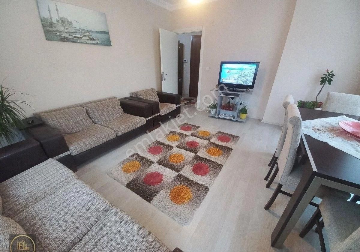 Fl Emlaktan Ümraniye Necip Fazıl Mahallesinde Çok Temiz Esyalı Kiralık 2+1 Ara Kat Daıre - Görsel 10