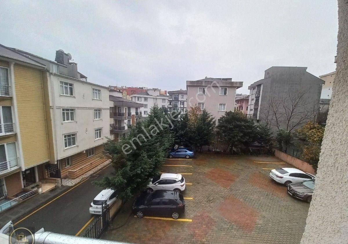Fl Emlaktan Ümraniye Necip Fazıl Mahallesinde Çok Temiz Esyalı Kiralık 2+1 Ara Kat Daıre - Görsel 25