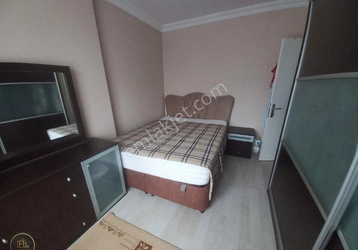 Fl Emlaktan Ümraniye Necip Fazıl Mahallesinde Çok Temiz Esyalı Kiralık 2+1 Ara Kat Daıre - Görsel 16