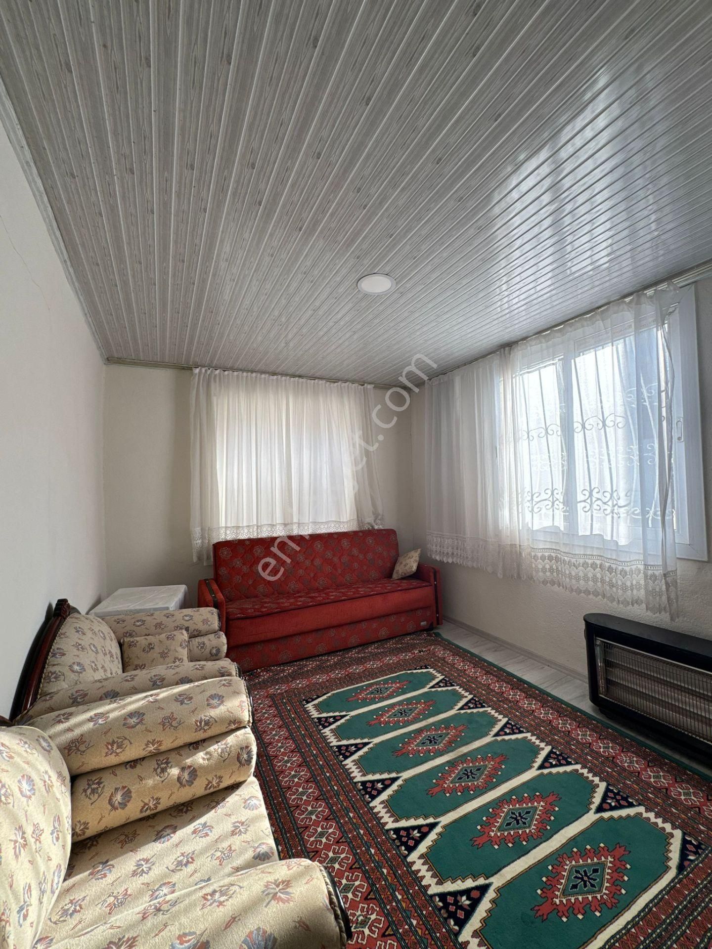 Kaçmazer'den Derekahve Mahallesinde Satılık Müstakil Bahçeli Ev - Görsel 2