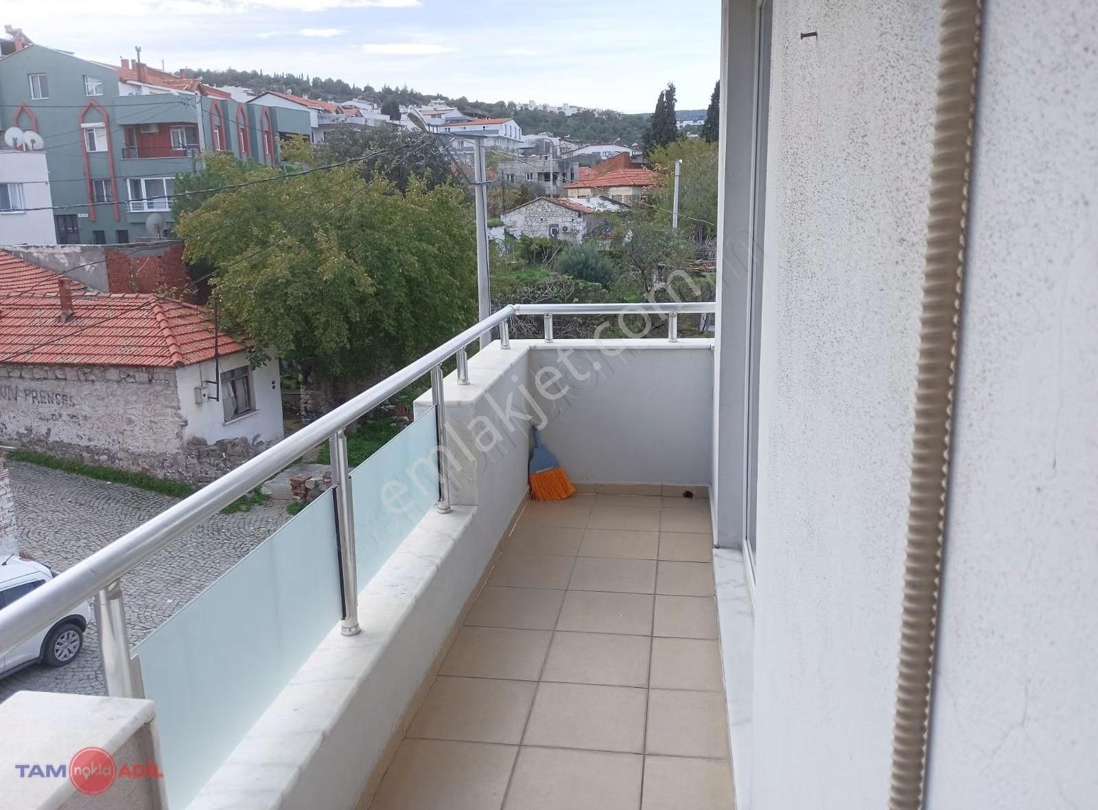 Dikili İsmetpaşa'da Satılık 3+1 Deniz Manzaralı, Otoparklı Bina - Görsel 24