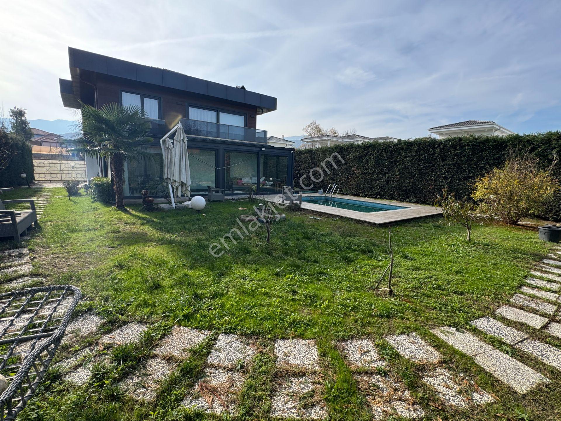 Sapanca’da Satılık Müstakil Yüzme Havuzlu Villa…. - Görsel 2