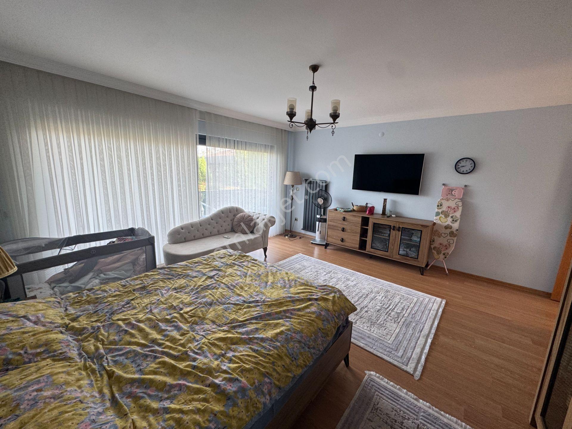 Sapanca’da Satılık Müstakil Yüzme Havuzlu Villa…. - Görsel 26