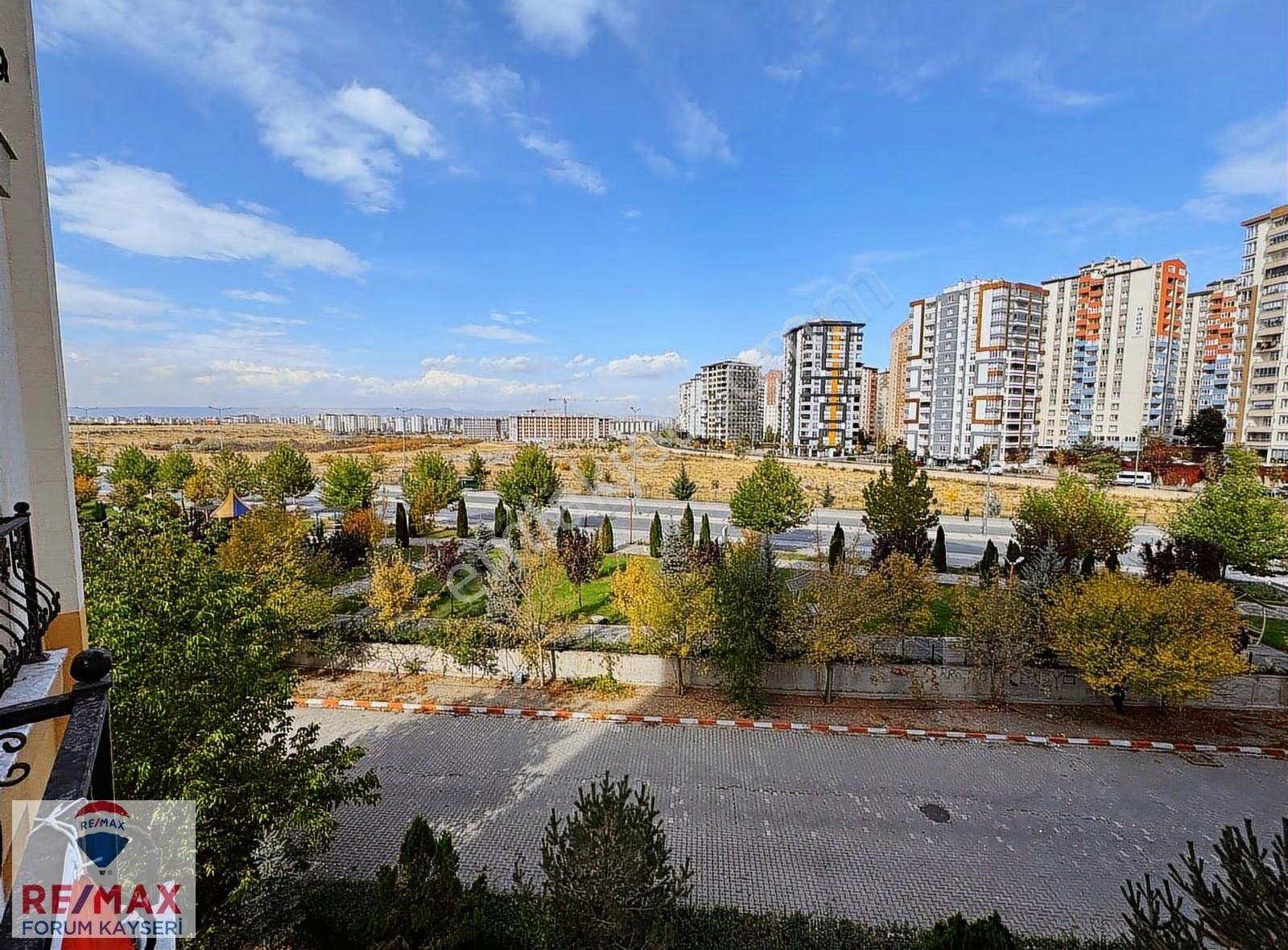 Talas Tokide Üniversite Girişinde Kiralık 3+1 Daire - Görsel 10