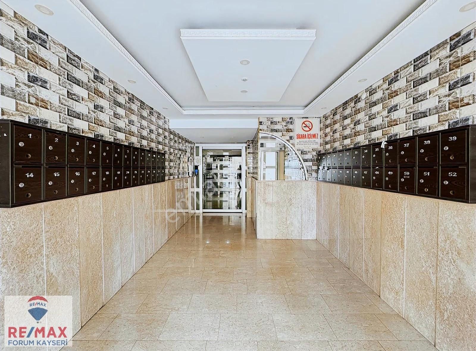 Talas Tokide Üniversite Girişinde Kiralık 3+1 Daire - Görsel 11