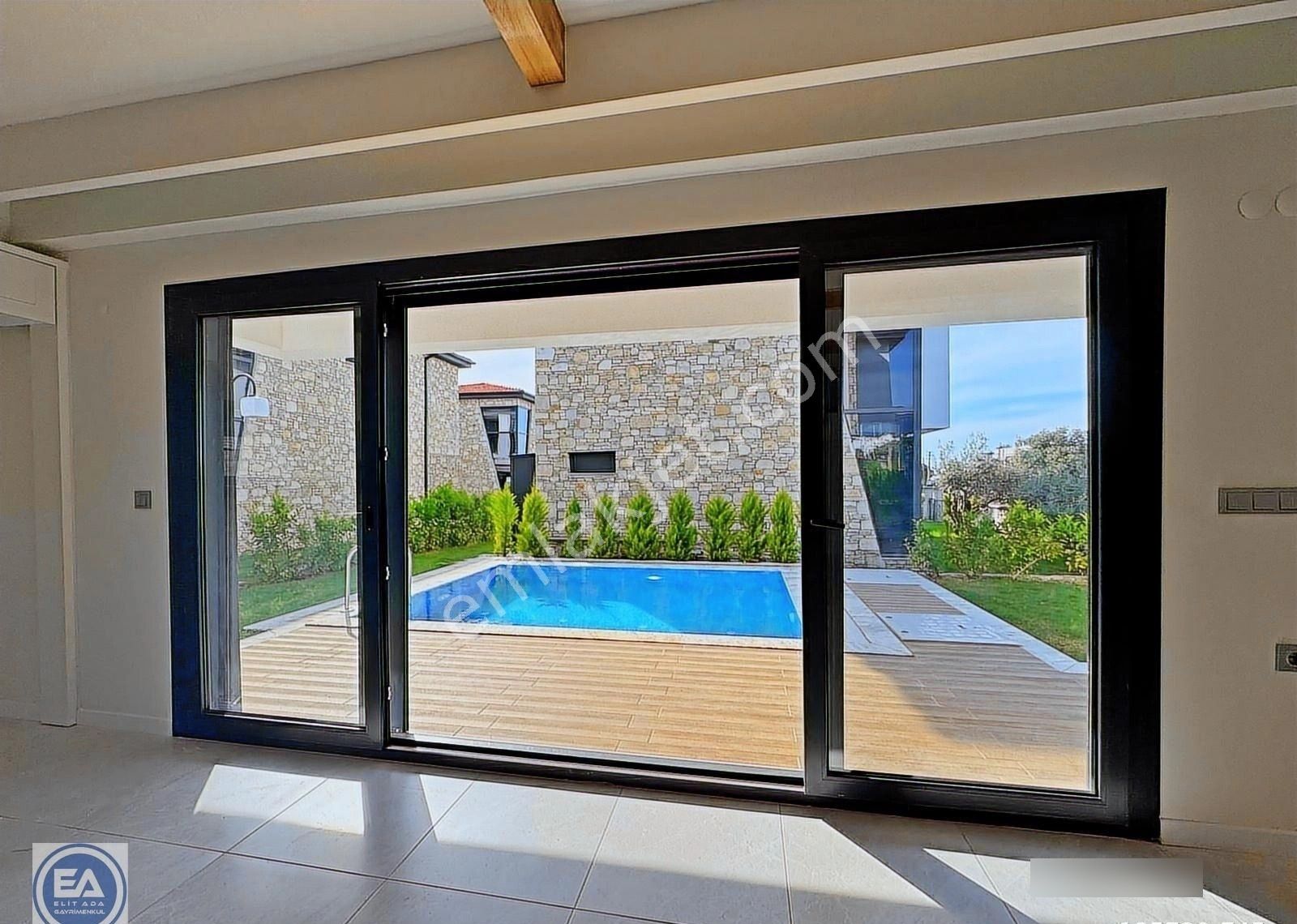 Elit Ada'dan Davutlarda 2+1 Özel Havuzlu Taş Villa - Görsel 26