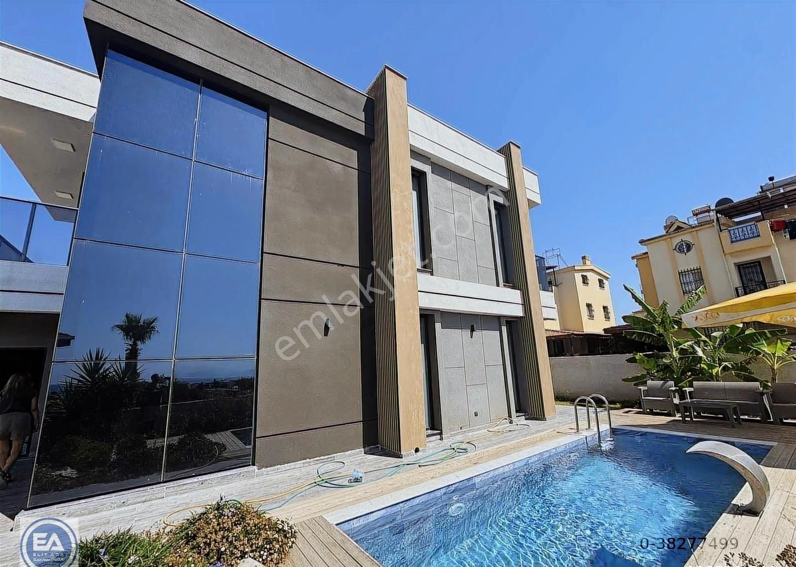 Kuşadası Karaova Mahallesindeözel Havuzlu 4+1 Villa - Görsel 34