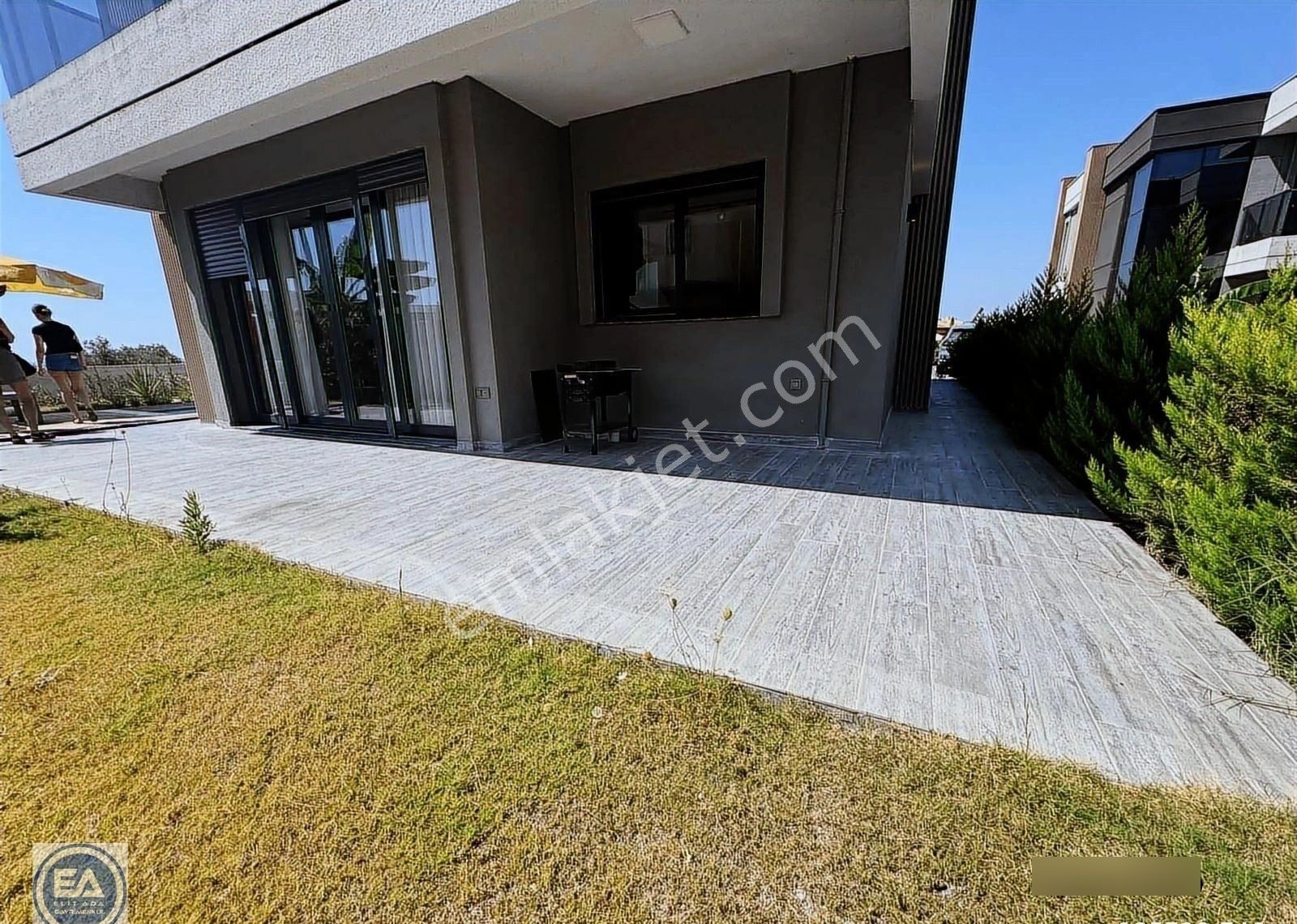 Kuşadası Karaova Mahallesindeözel Havuzlu 4+1 Villa - Görsel 8