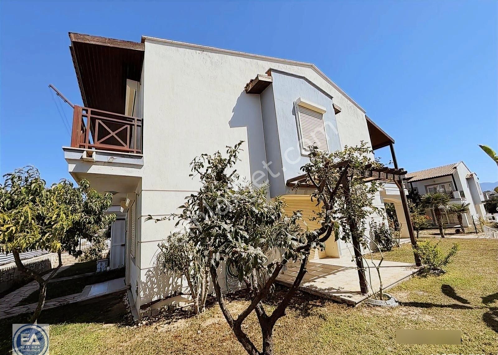 Kuşadası Karaova Mahallesinde 3+1 Havuzlu Sitede Yazlık - Görsel 10