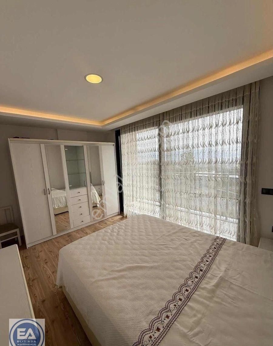 Deniz Manzaralı Özel Havuzlu 4 Oda 1 Salon Bahçeli Villa - Görsel 18