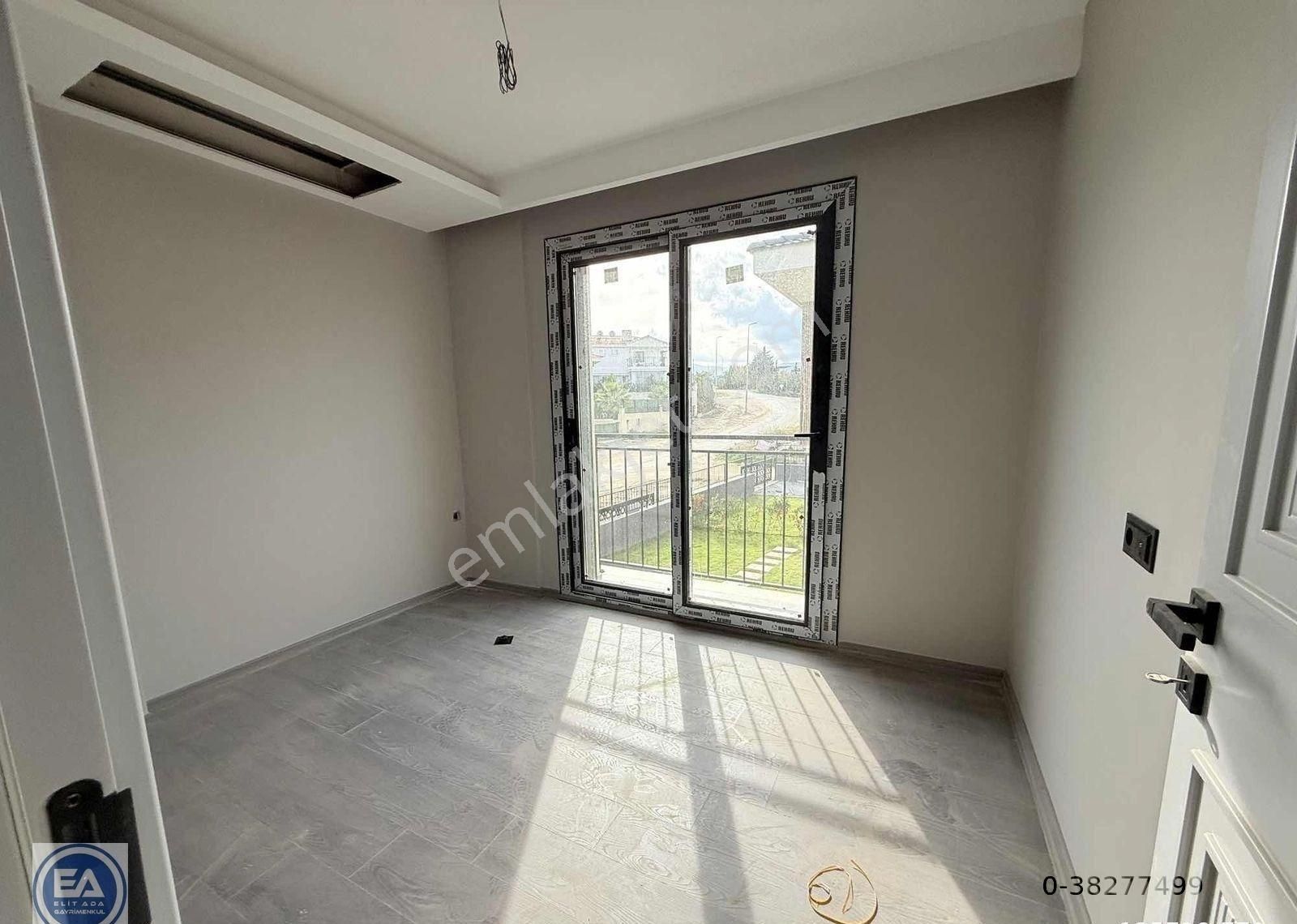 Karaova Mahallesinde Özel Havuzlu Otoparklı 6+1 Villa - Görsel 21