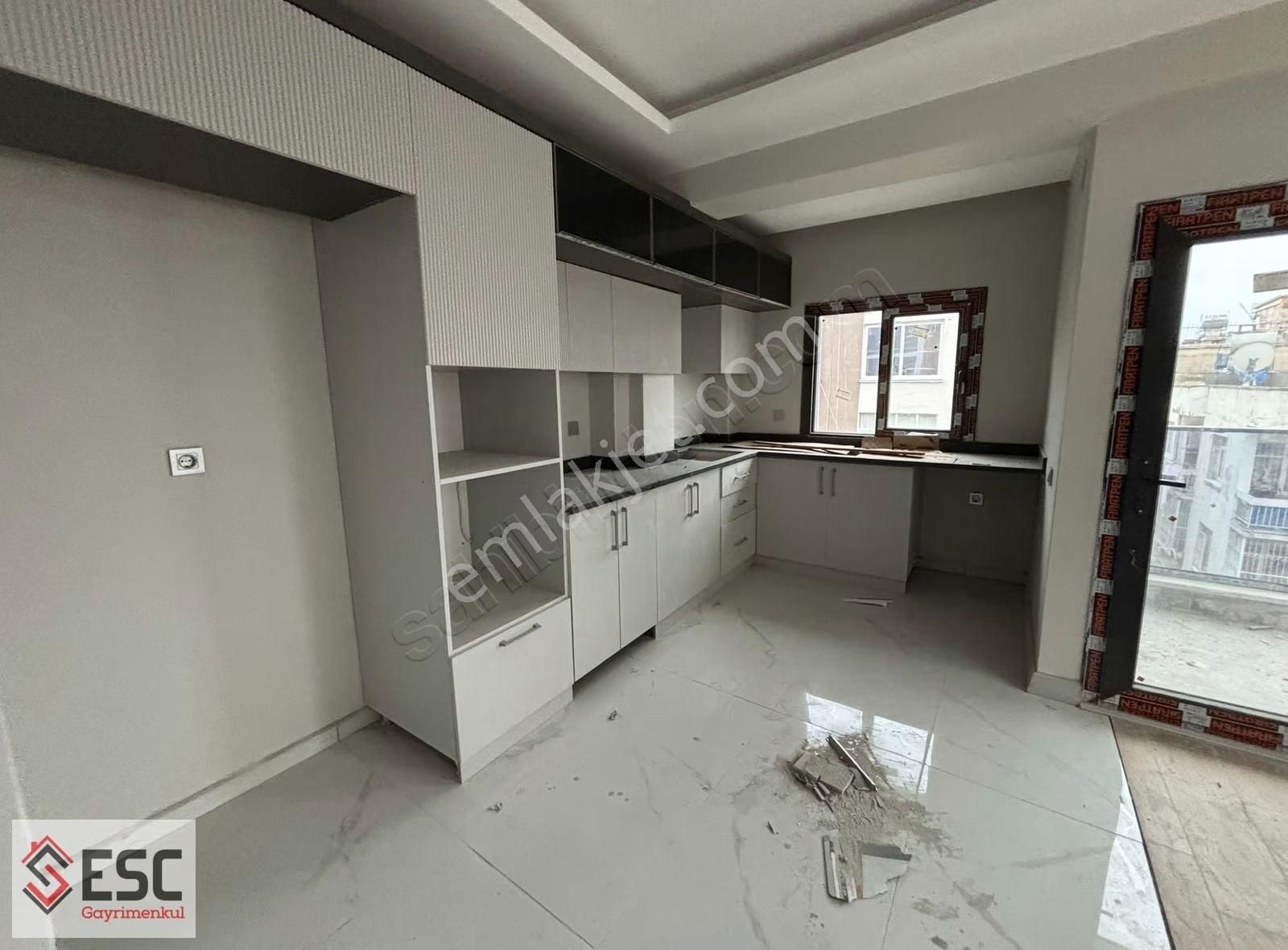 Esc'den Gazi Mh'de Ebeveyn Banyolu 1+1 Satılık Daire Esc2291