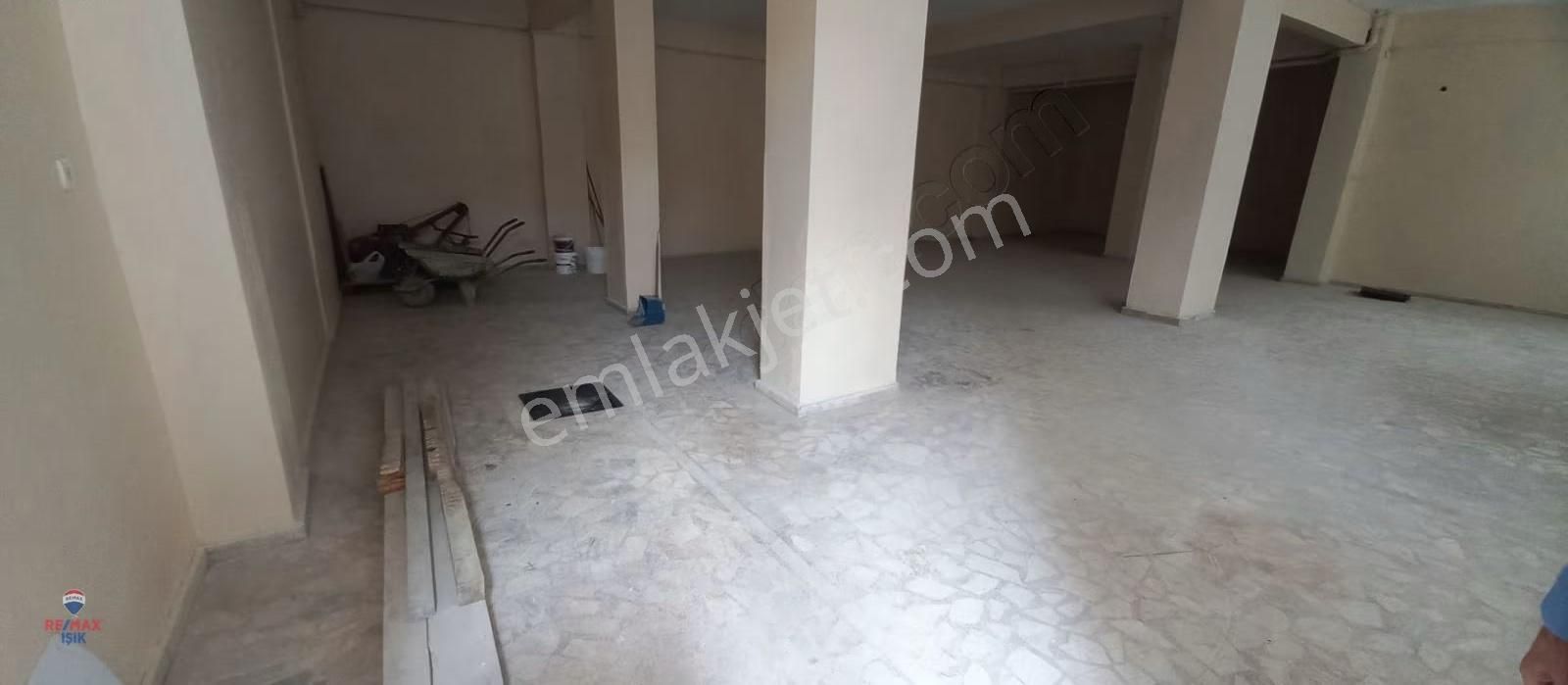 Ferhatpaşa'da Zemine Basar Tonaja Uygun Önüne Araç Yanaşır - Görsel 20