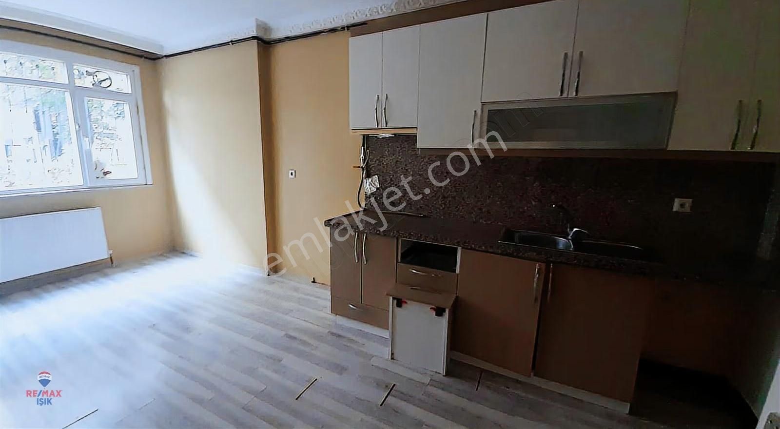 Cadde Üzerinde ,iskanlı Geniş 2+1 Daire - Görsel 23