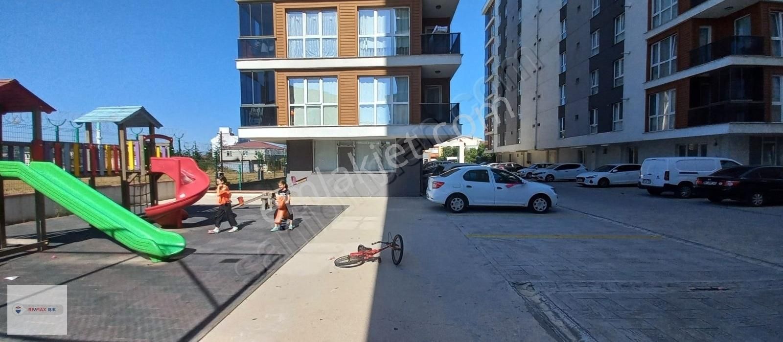 Fırsat Fiyatla Site İçinde Krediye Uygun Net 80 M² 2+1 Ara Kat - Görsel 2