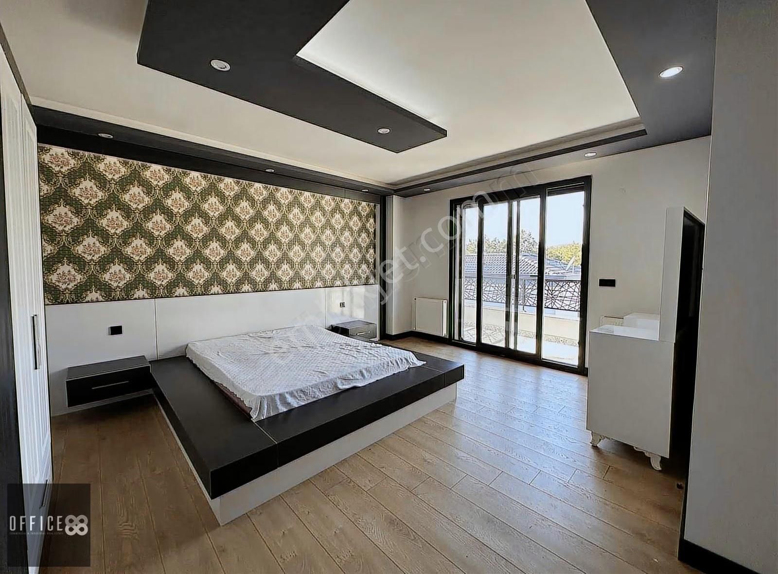 Çiçekliköy'de Kusursuz Yaşam Alanı 5+1 Kiralık Villa - Görsel 5