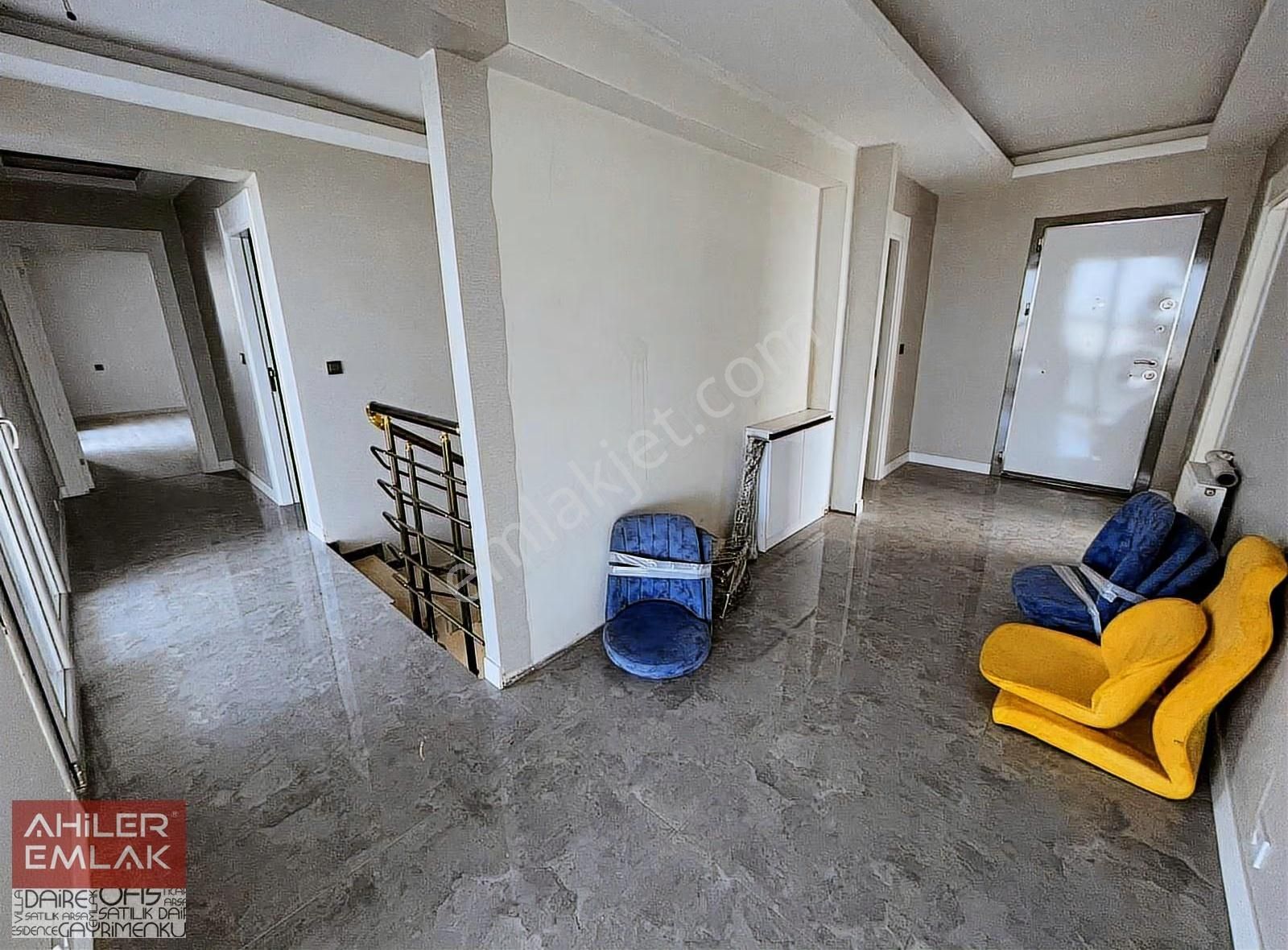 Ahiler'den Çift Girişli Çift Mutfaklı Kilerli Saunalı Full Yaplı - Görsel 23