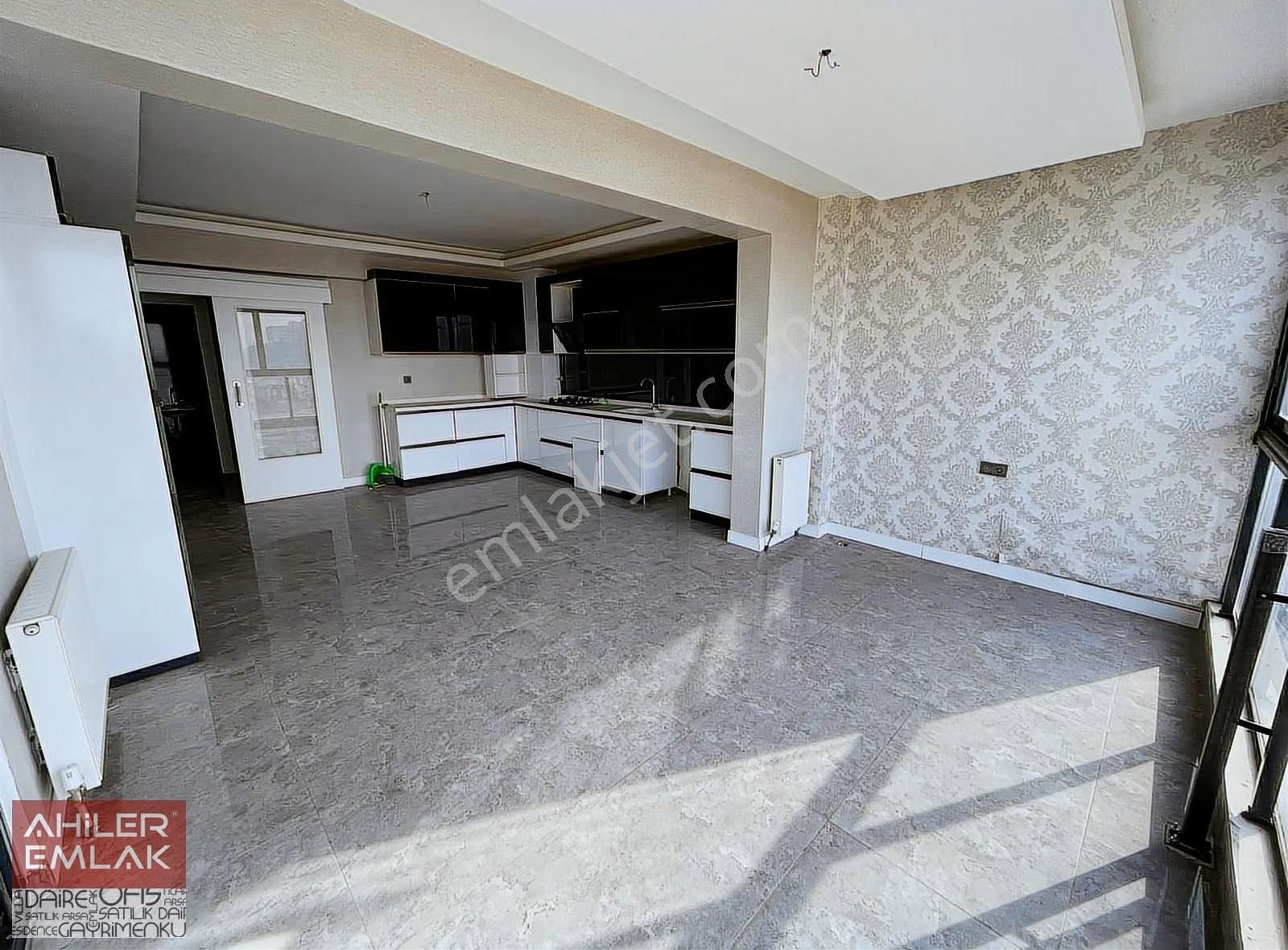 Ahiler'den Çift Girişli Çift Mutfaklı Kilerli Saunalı Full Yaplı - Görsel 9