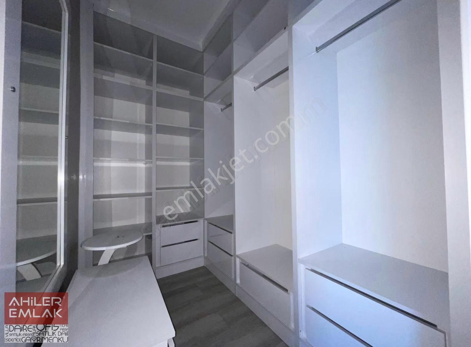 Ahiler'den Çift Girişli Çift Mutfaklı Kilerli Saunalı Full Yaplı - Görsel 14