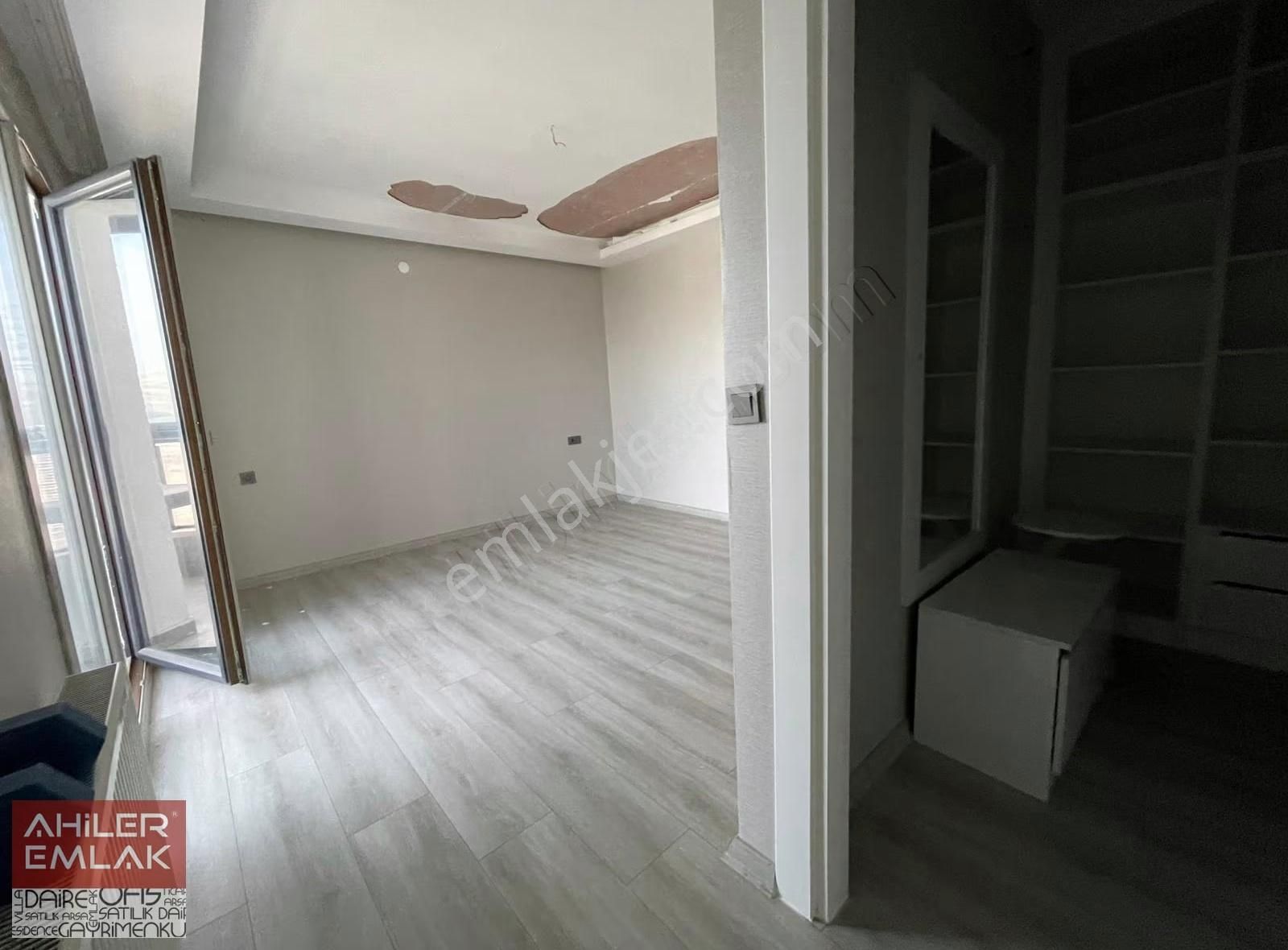 Ahiler'den Çift Girişli Çift Mutfaklı Kilerli Saunalı Full Yaplı - Görsel 10