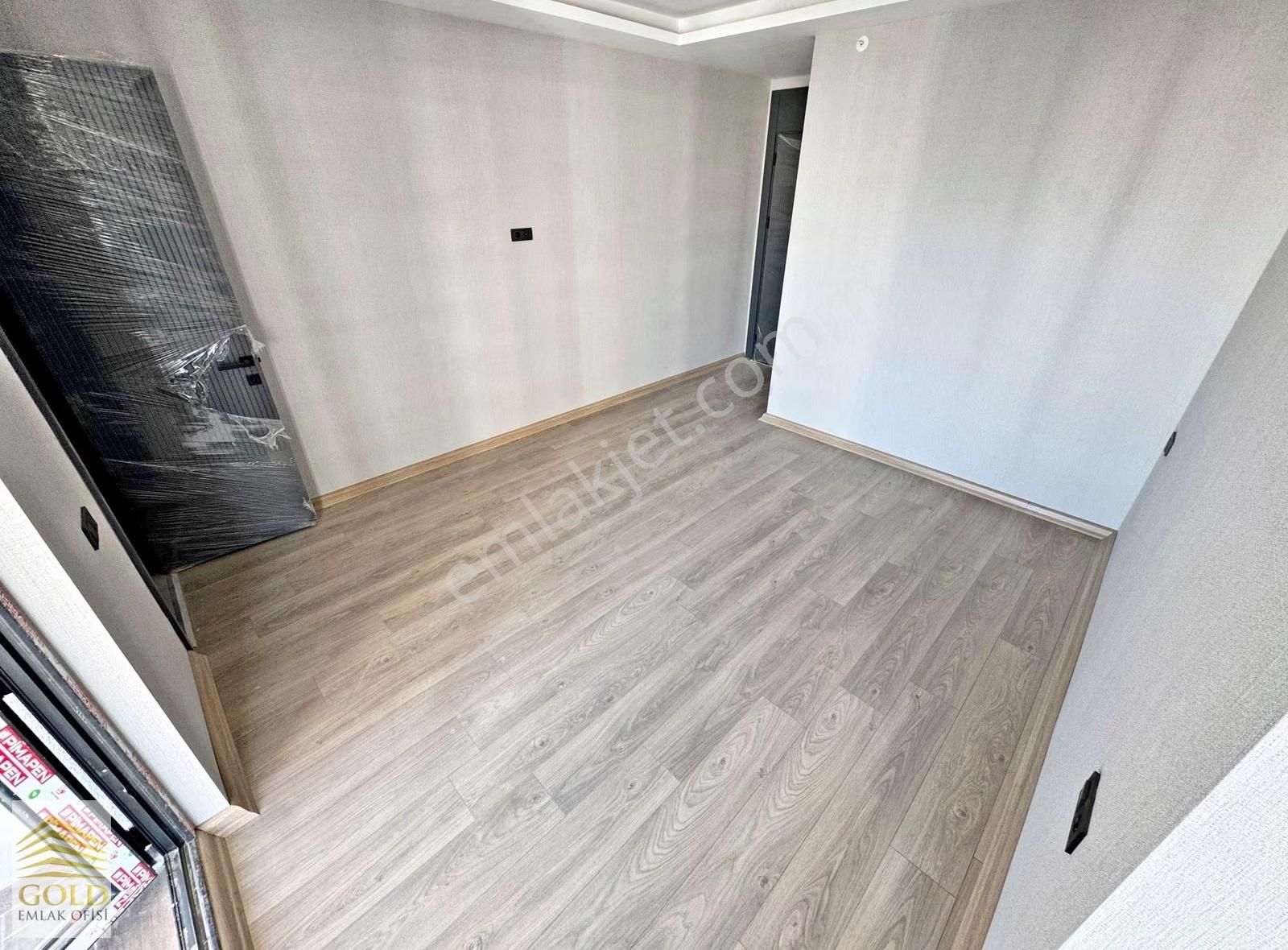 Gold Emlaktan Ovacık Yozgat Bulvara Cephe Sıfır Katta 5+1 Daire_ - Görsel 32