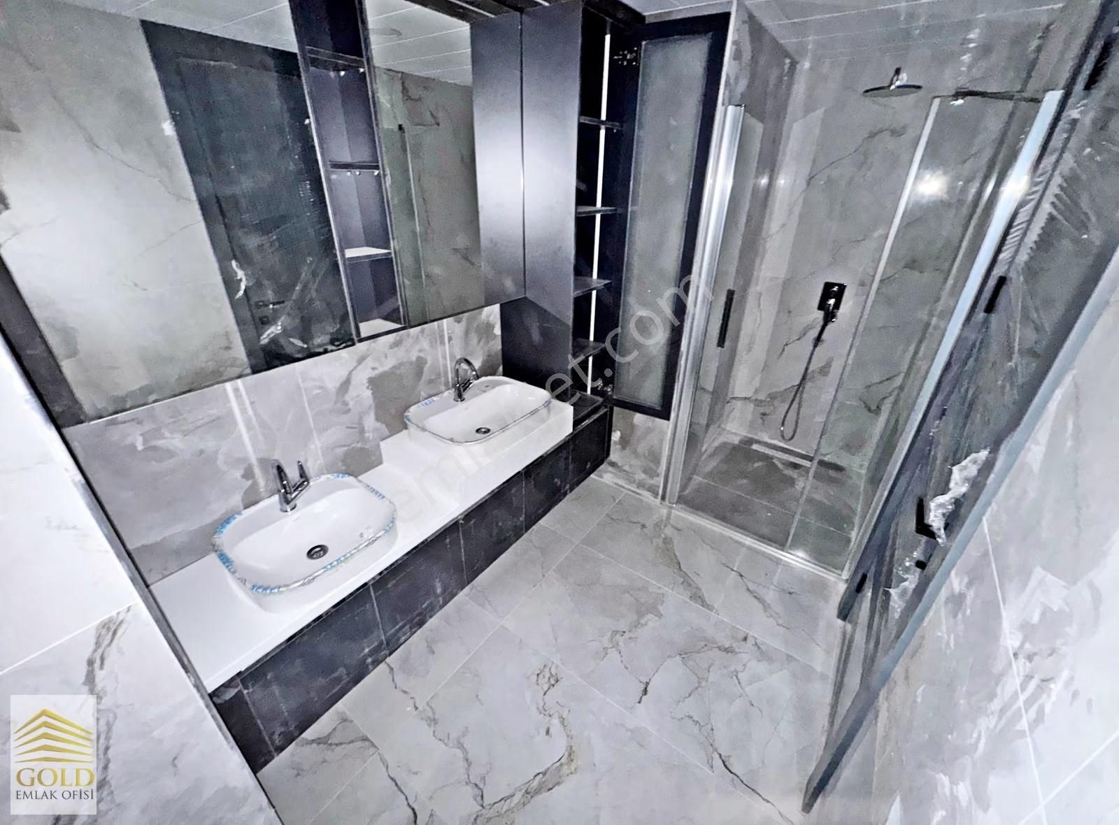 Gold Emlaktan Ovacık Yozgat Bulvara Cephe Sıfır Katta 5+1 Daire_ - Görsel 34