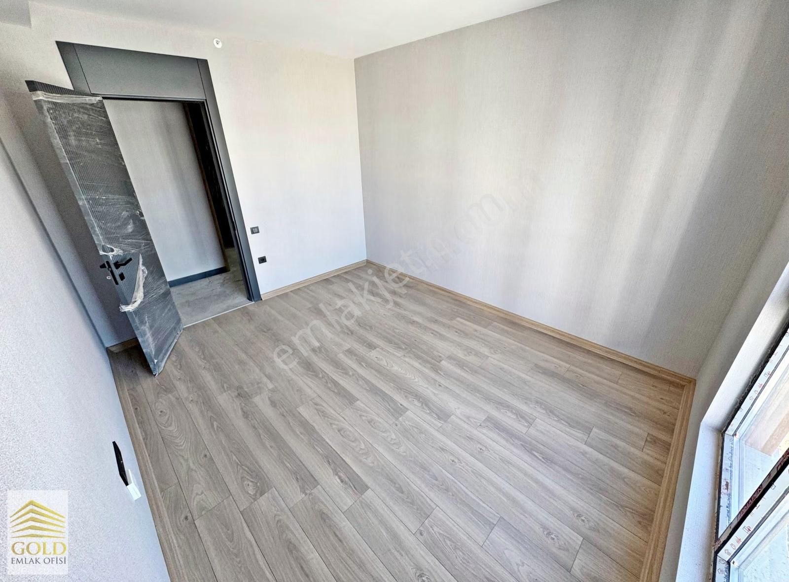 Gold Emlaktan Ovacık Yozgat Bulvara Cephe Sıfır Katta 5+1 Daire_ - Görsel 9
