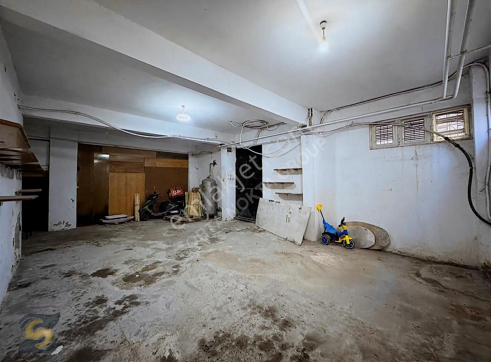 Ataşehir De Atölye Ya Da Depo Kullanımına Uygun Dükkan