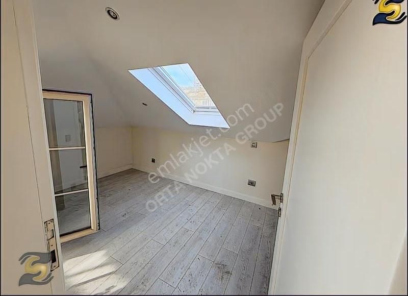 Orta Noktadan Bahçeşehir City Court'ta 6+2 Mükemmel Villa !! - Görsel 12