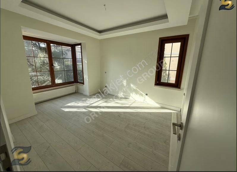Orta Noktadan Bahçeşehir City Court'ta 6+2 Mükemmel Villa !! - Görsel 7