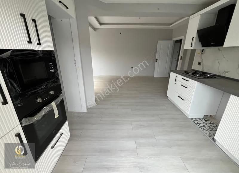 Yeni Binada Çift Banyo Satılık 2+1 Daire - Görsel 9