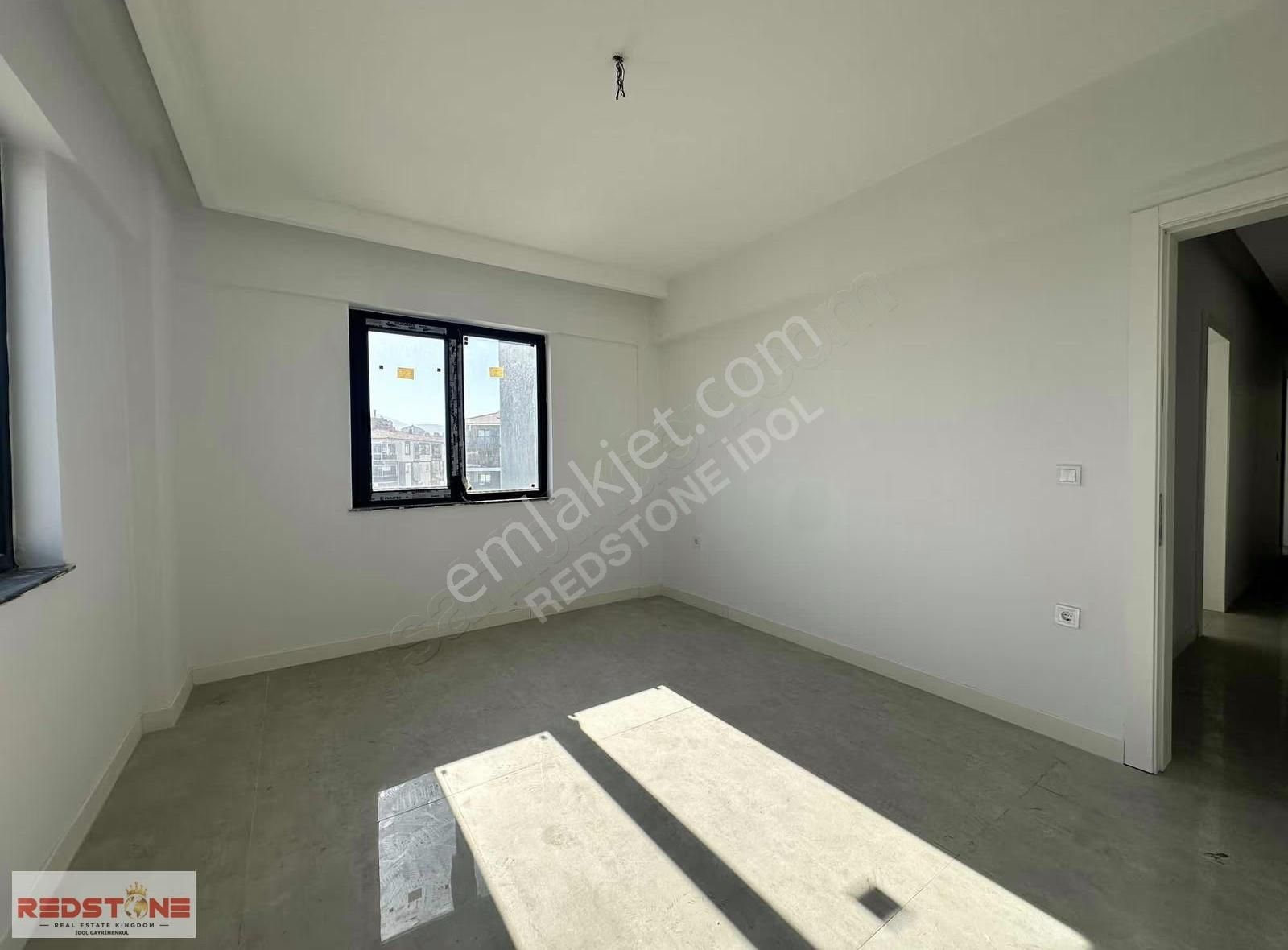 Redstone İdol'den Deda Vega Sitesinde Ara Kat 3+1