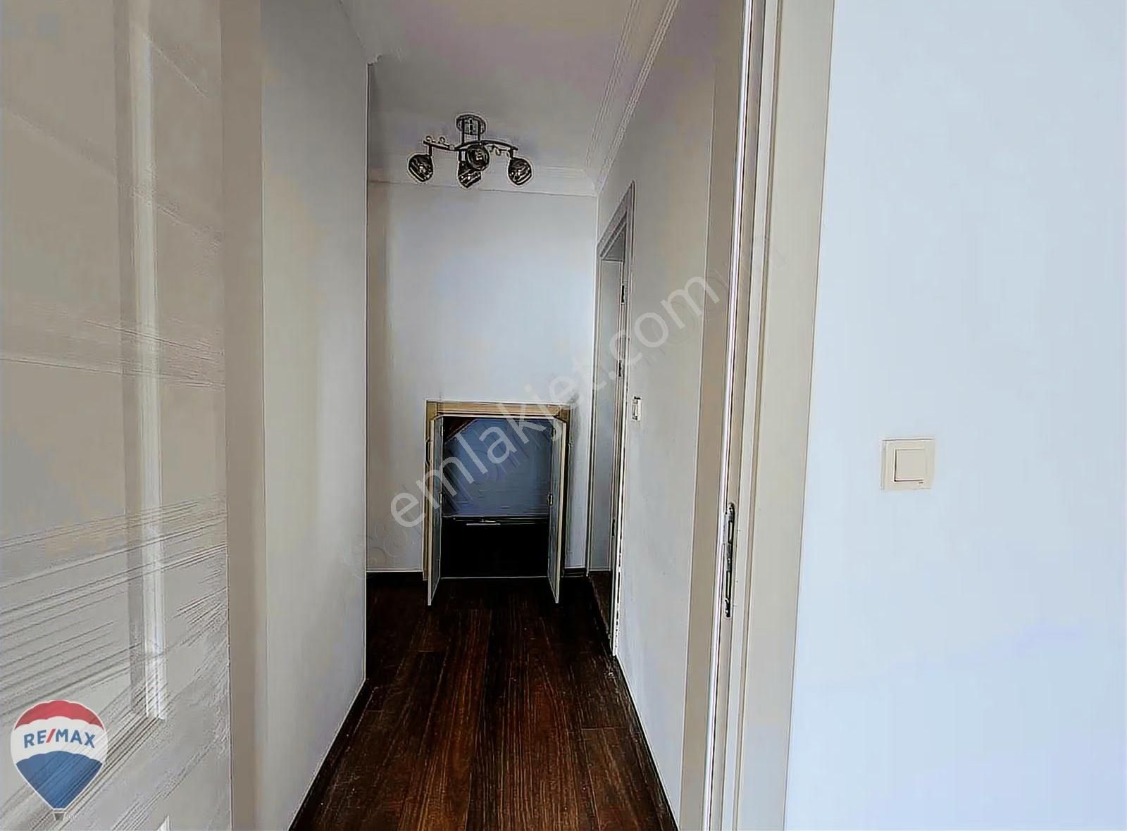 Remax İrem Cebeci'den Çarşıya Yakın Geniş 2+1 - Görsel 13